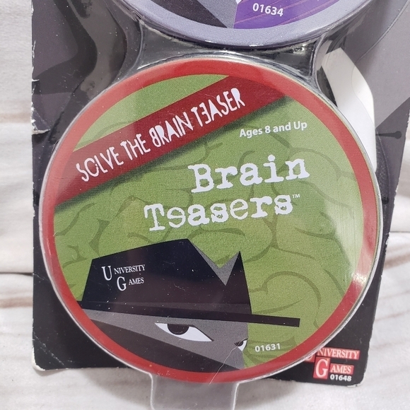 University Games 20 Questions Brain Teasers Game Sealed Mystery Mind Logic 8+ - Picture 4 of 8